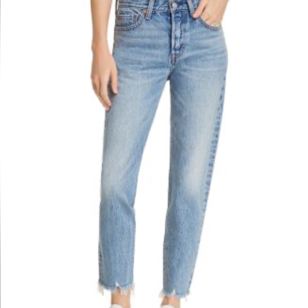 NEW Iconic Levi’s WEDGIE Light Wash Straight Leg Frayed Crop Hem Jeans Size 30